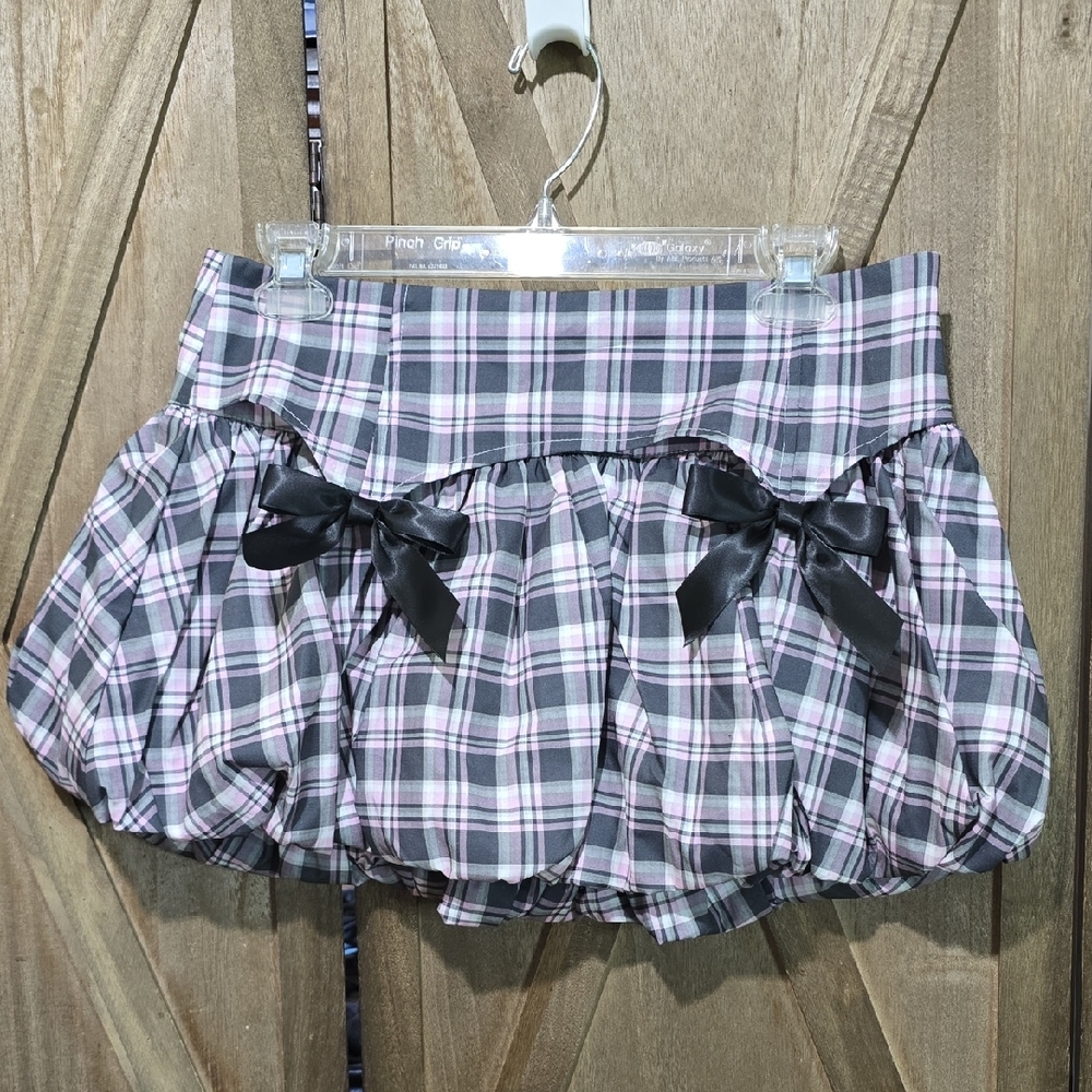 NWT Sugar Thrillz Pink Black White Gray Plaid Bubble Mini Skirt Size Small